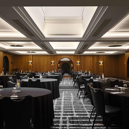 Vogue Hotel Montreal Downtown, Curio Collection By Hilton Dış mekan fotoğraf