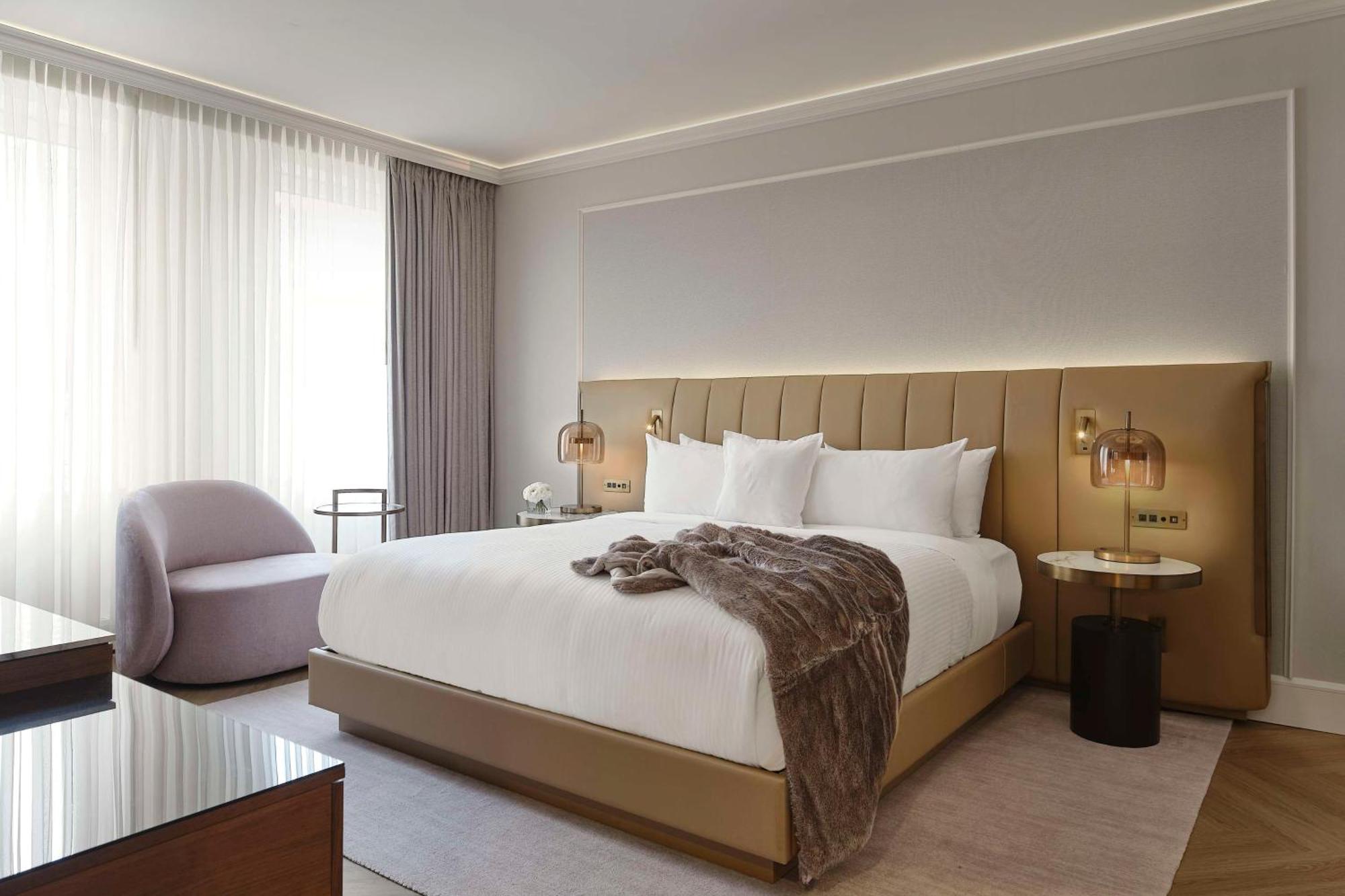 Vogue Hotel Montreal Downtown, Curio Collection By Hilton Dış mekan fotoğraf