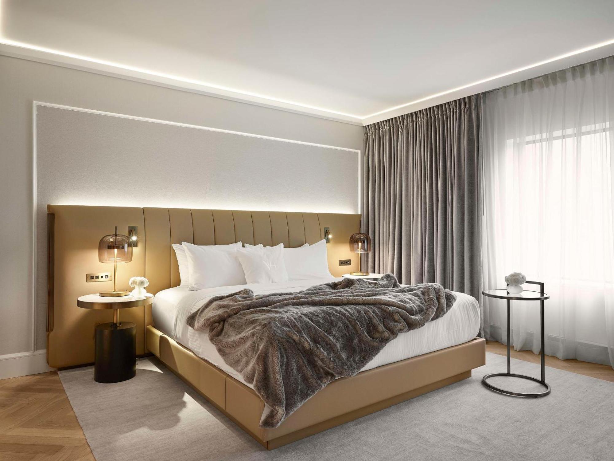 Vogue Hotel Montreal Downtown, Curio Collection By Hilton Dış mekan fotoğraf