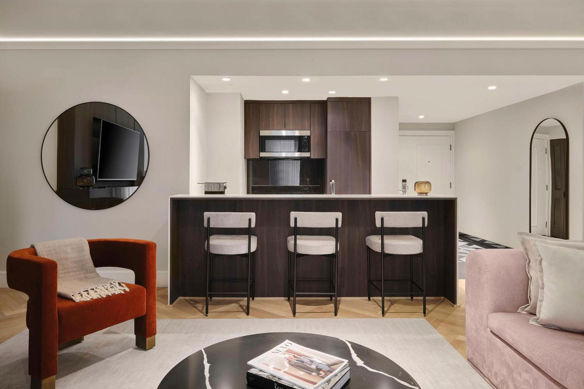 Vogue Hotel Montreal Downtown, Curio Collection By Hilton Dış mekan fotoğraf
