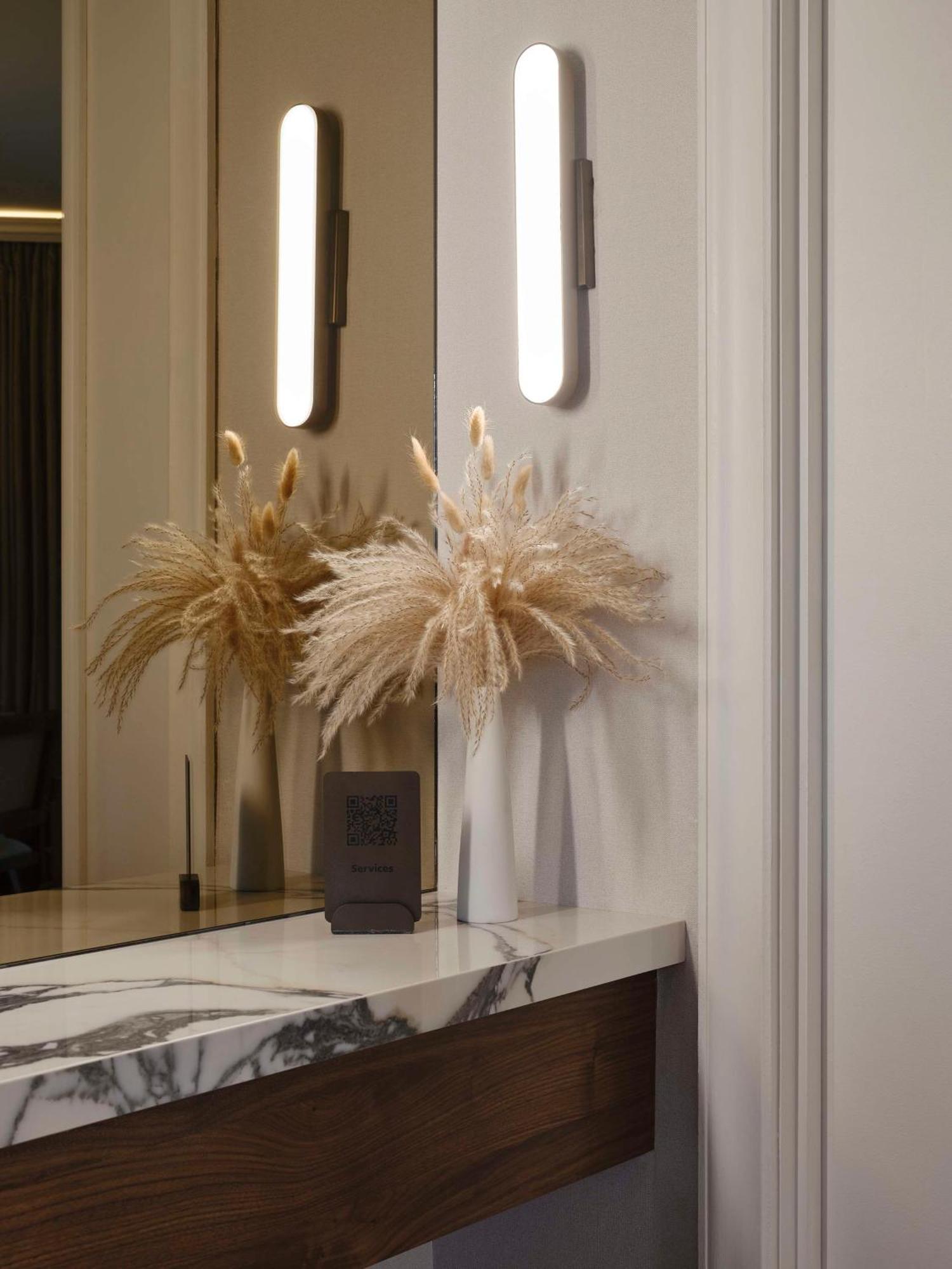 Vogue Hotel Montreal Downtown, Curio Collection By Hilton Dış mekan fotoğraf